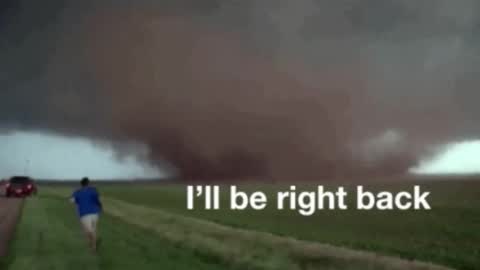 Snapshot of ulxer chatting on 10/23/25, 07:45 hi im mike tyson - online show from 10/23/25, 07:45