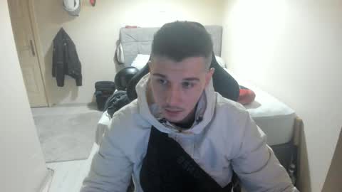 Snapshot of ulxer chatting on 11/02/25, 07:05 hi im mike tyson - online show from 11/02/25, 07:05