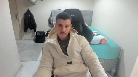 Snapshot of ulxer chatting on 11/27/25, 07:16 hi im mike tyson - online show from 11/27/25, 07:16