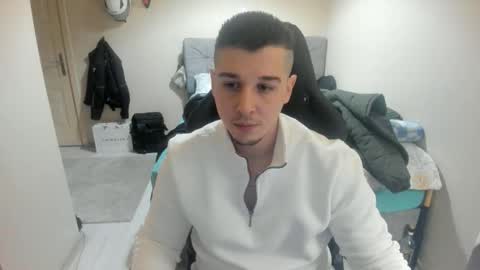 Snapshot of ulxer chatting on 12/13/25, 08:58 hi im mike tyson - online show from 12/13/25, 08:58