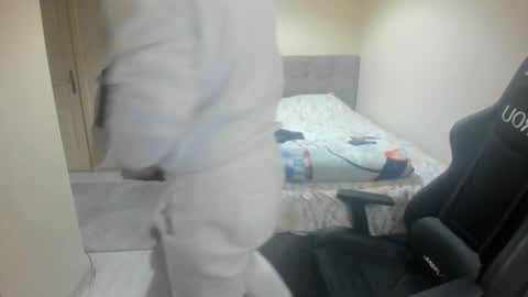 Snapshot of ulxer chatting on 01/08/26, 08:00 hi im mike tyson - online show from 01/08/26, 08:00