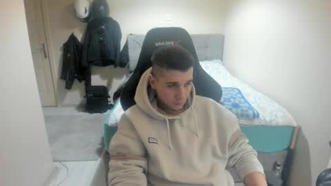 Snapshot of ulxer chatting on 01/13/26, 06:57 hi im mike tyson - online show from 01/13/26, 06:57