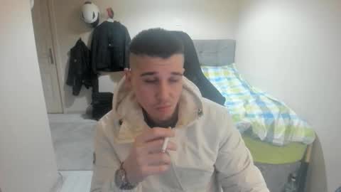 Snapshot of ulxer chatting on 01/16/26, 05:28 hi im mike tyson - online show from 01/16/26, 05:28