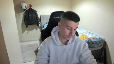 Snapshot of ulxer chatting on 02/19/26, 08:49 hi im mike tyson - online show from 02/19/26, 08:49