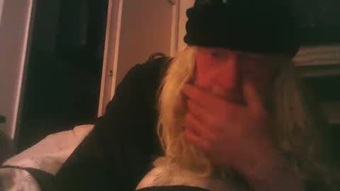 Snapshot of umbrado chatting on 03/02/25, 07:54 umbrado online show from 03/02/25, 07:54