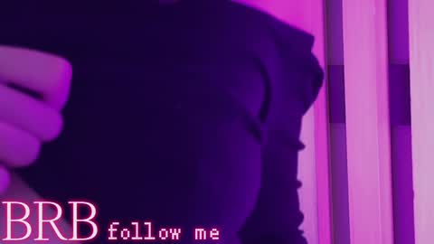 Una  online show from 02/07/25, 01:22