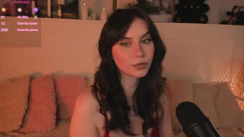 Una  online show from 04/17/26, 10:07