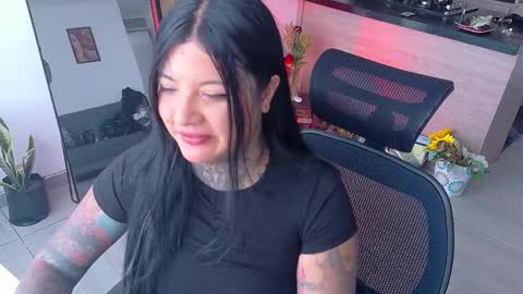 Franchesca  online show from 12/02/25, 07:20