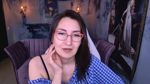Snapshot of unatera chatting on 05/10/26, 06:18 UnaTera online show from 05/10/26, 06:18