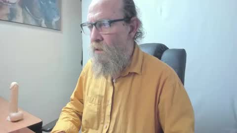 Uncle Hottie online show from 03/03/26, 05:41