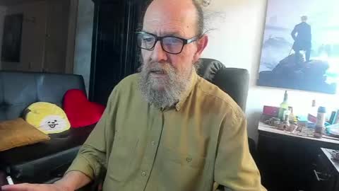 Uncle Hottie online show from 06/02/26, 06:54