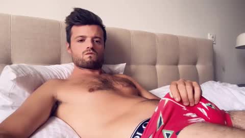 Snapshot of uncut_dick123455 chatting on 10/29/25, 12:40 uncut_dick123455 online show from 10/29/25, 12:40