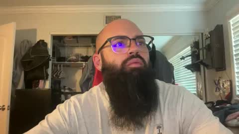 Snapshot of uncutbeard129840 chatting on 10/23/25, 11:46 uncutbeard129840 online show from 10/23/25, 11:46