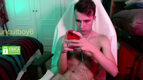 Snapshot of uncutboy6 chatting on 02/04/25, 08:06 Uncut online show from 02/04/25, 08:06