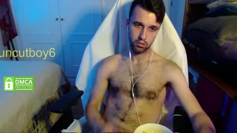 Snapshot of uncutboy6 chatting on 02/11/25, 06:22 Uncut online show from 02/11/25, 06:22