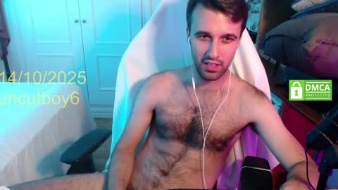 Snapshot of uncutboy6 chatting on 10/14/25, 01:28 Uncut online show from 10/14/25, 01:28