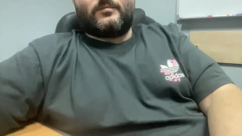 Snapshot of uncutdude321 chatting on 10/28/25, 01:03 uncutdude321 online show from 10/28/25, 01:03