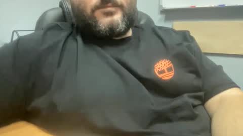 Snapshot of uncutdude321 chatting on 11/04/25, 09:08 uncutdude321 online show from 11/04/25, 09:08