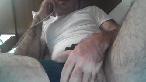 Snapshot of uncutgems818 chatting on 09/30/25, 03:00 uncutgems818 online show from 09/30/25, 03:00