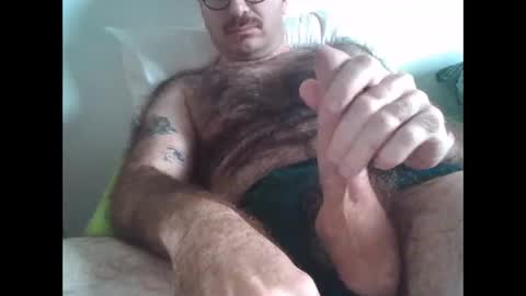 Snapshot of uncutgems818 chatting on 02/15/26, 06:15 uncutgems818 online show from 02/15/26, 06:15