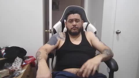 Snapshot of uncutmex6 chatting on 02/15/25, 10:33 uncutmex6 online show from 02/15/25, 10:33