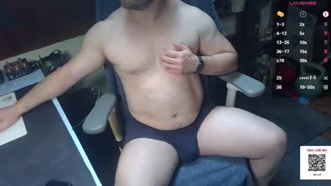 Under the desk online show from 06/14/26, 01:13
