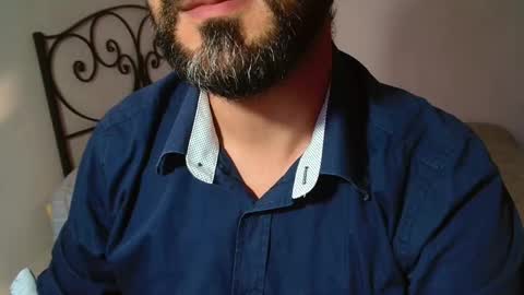 Giov online show from 10/30/25, 04:08