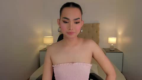 Lily online show from 01/14/26, 07:58