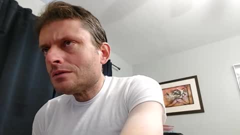 Snapshot of undress_me_ chatting on 11/24/25, 01:00 undress me online show from 11/24/25, 01:00