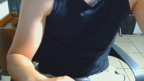 Snapshot of undressme_ chatting on 07/15/26, 07:35 UndressMe online show from 07/15/26, 07:35