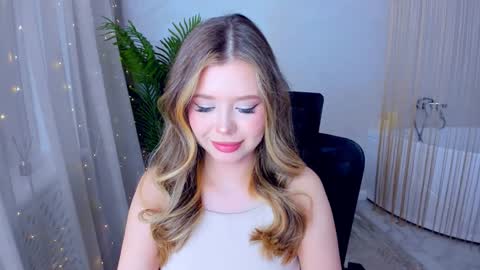 Snapshot of unforgettablalice chatting on 01/21/25, 07:39 Alice online show from 01/21/25, 07:39