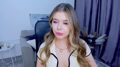 Snapshot of unforgettablalice chatting on 03/01/25, 02:55 Alice online show from 03/01/25, 02:55