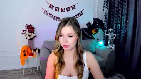 Snapshot of unforgettablalice chatting on 10/12/25, 07:46 Alice online show from 10/12/25, 07:46