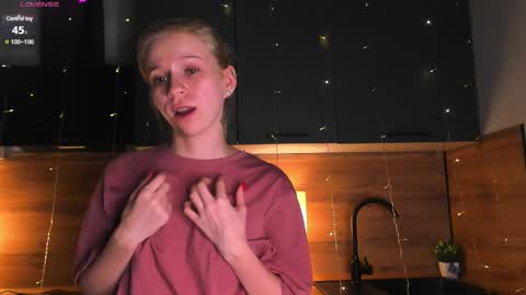 Im online every day 1700 GMT-4 online show from 02/13/25, 12:24