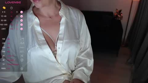 Eva online show from 02/18/25, 01:32