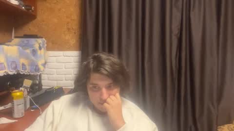 Snapshot of unholy_heat chatting on 10/18/25, 08:31 Anri online show from 10/18/25, 08:31