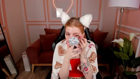 Call me Mira  thumbs up its make me happy online show from 12/26/24, 06:43