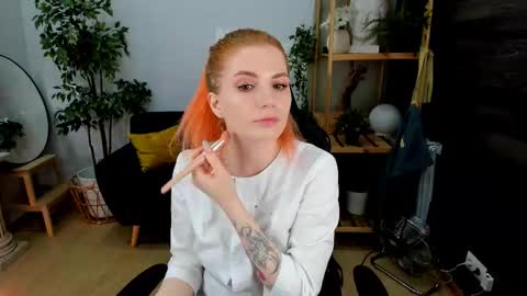 Call me Mira  thumbs up its make me happy online show from 02/09/25, 06:37