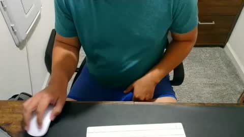 UnkDadbod online show from 10/27/25, 04:33