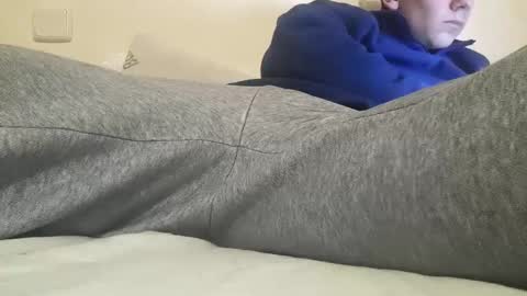 unknownuser414606 online show from 02/02/26, 04:33