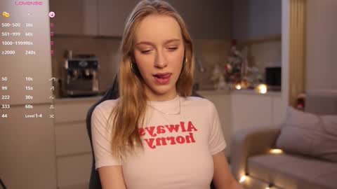 UnnaBella online show from 02/02/26, 07:01