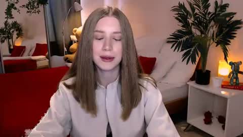 Snapshot of unreal_lady chatting on 07/14/26, 11:05 unreal_lady online show from 07/14/26, 11:05