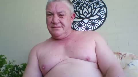 Snapshot of untameddesire69 chatting on 02/19/25, 02:33 THICK hard online show from 02/19/25, 02:33