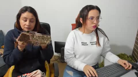 Kary and jhoa online show from 03/04/25, 11:43