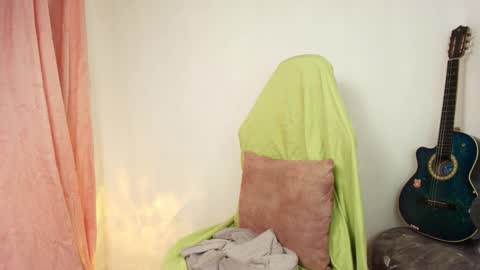 new INSTA   online show from 02/12/26, 01:11