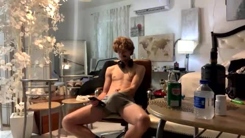 Snapshot of unverifiedbwc chatting on 02/01/25, 02:02 Stepbro online show from 02/01/25, 02:02