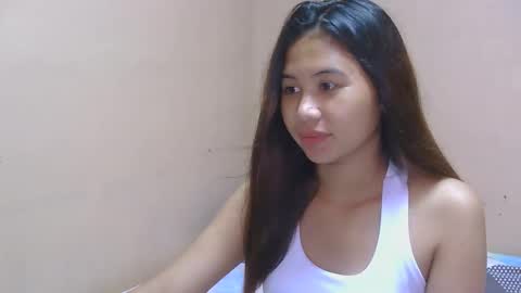 Snapshot of ur_akiradesu chatting on 10/27/25, 01:26 akira online show from 10/27/25, 01:26