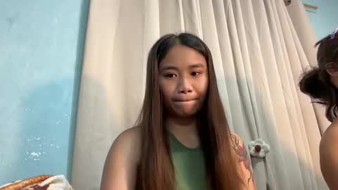Snapshot of ur_calliopexx chatting on 05/04/26, 10:00 calli online show from 05/04/26, 10:00