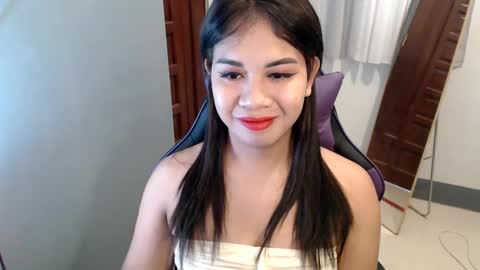 Vee online show from 12/30/24, 03:25