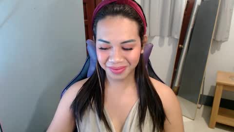 Vee online show from 01/04/25, 11:17